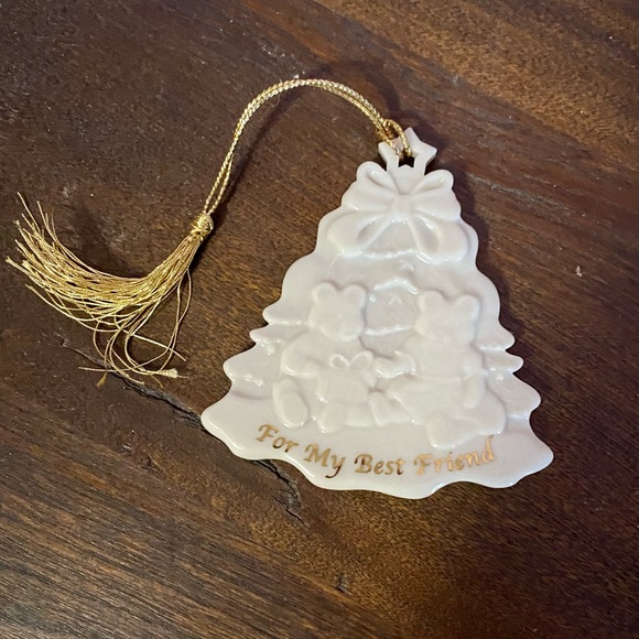 Lenox tree ornament, gold detailing - Picture 13 of 13